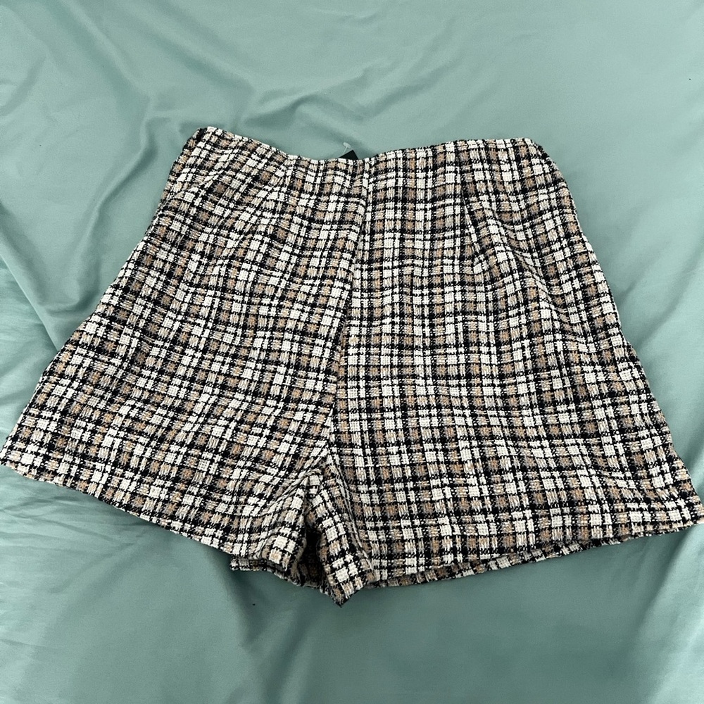 A&F skort - size small